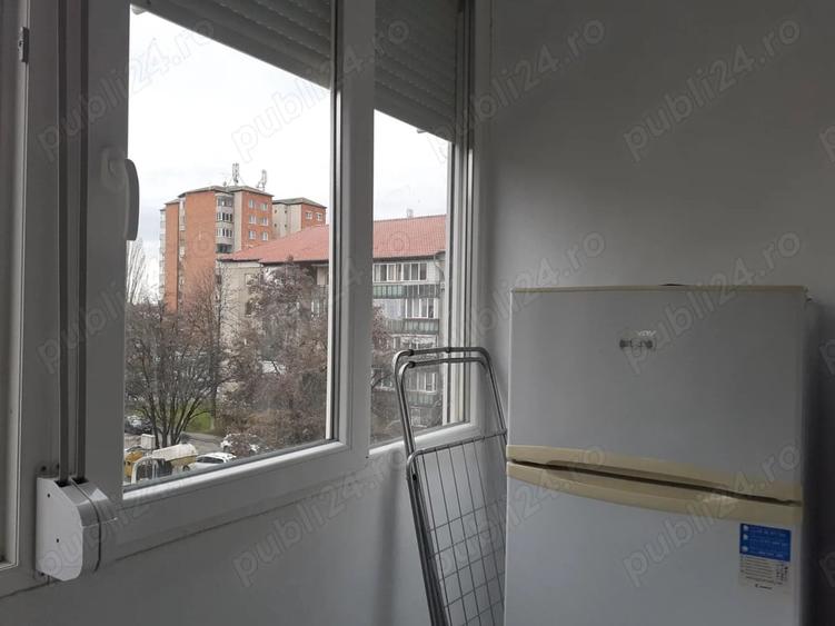 Garsonieră decomandată în Central