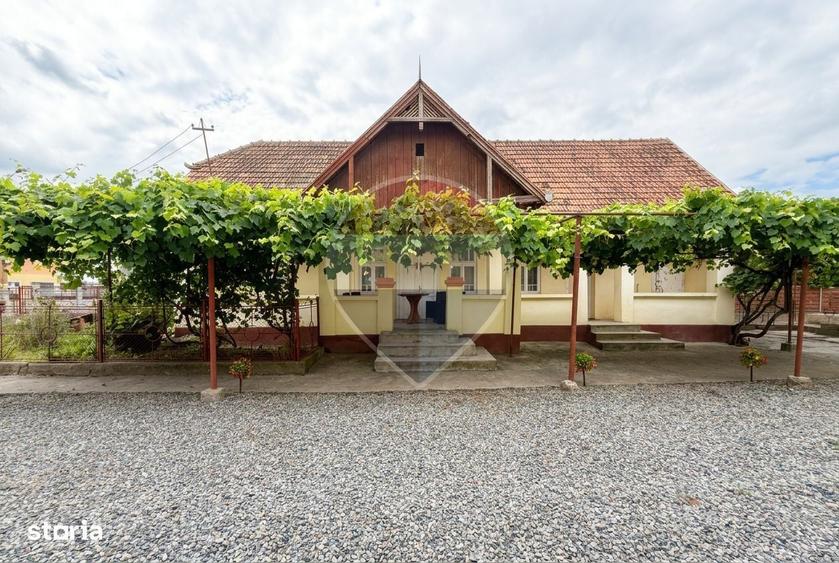 Casă cu 2 camere în Central