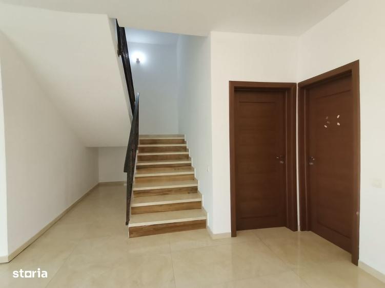 Casă cu 4 camere în Borhanci
