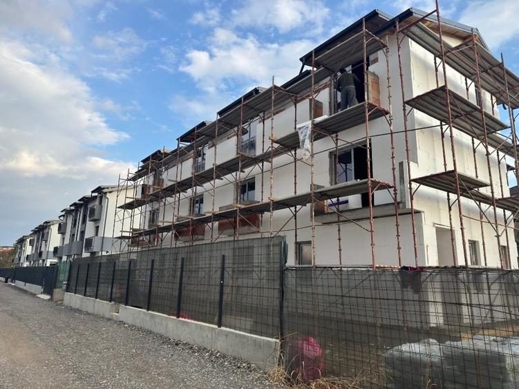Casă individuală cu 5 camere cu Teren 218 Mp în Nicolae Grigorescu