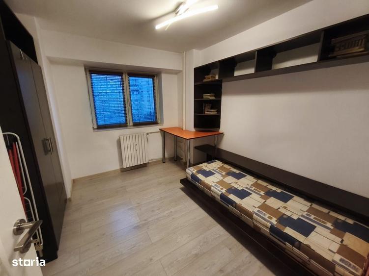 Apartament cu 3 camere decomandat în 13 Septembrie