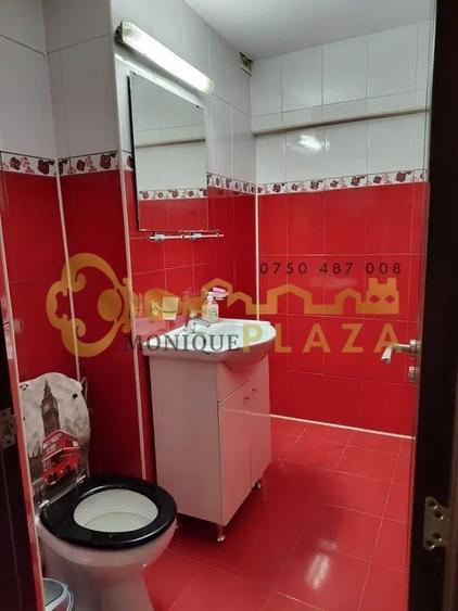 Apartament cu 4 camere decomandat, mobilat în Central