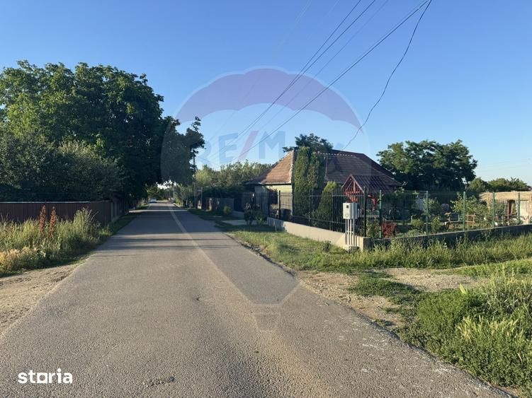 Teren de 2263 mp, în Jucu