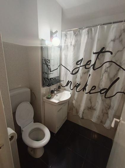 Apartament cu 2 camere semidecomandat în Apărătorii Patriei