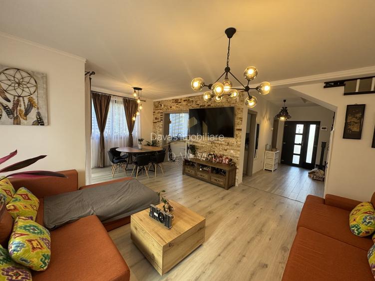 Casa de vânzare 112mp |362 mp teren | Dambu Rotund | Terasa | Parcare