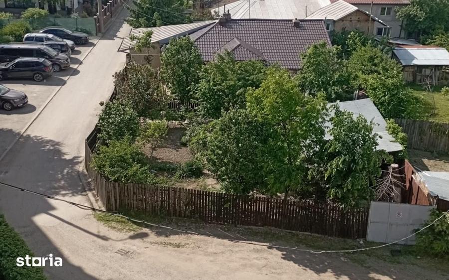 Casă cu 2 camere cu Teren 391 Mp în Vest