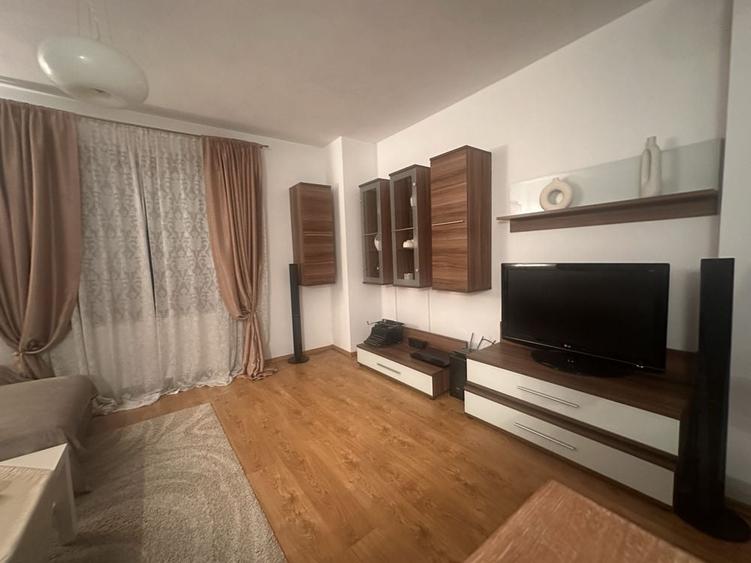 Casă cu 4 camere cu Teren 300 Mp în Sub Arini