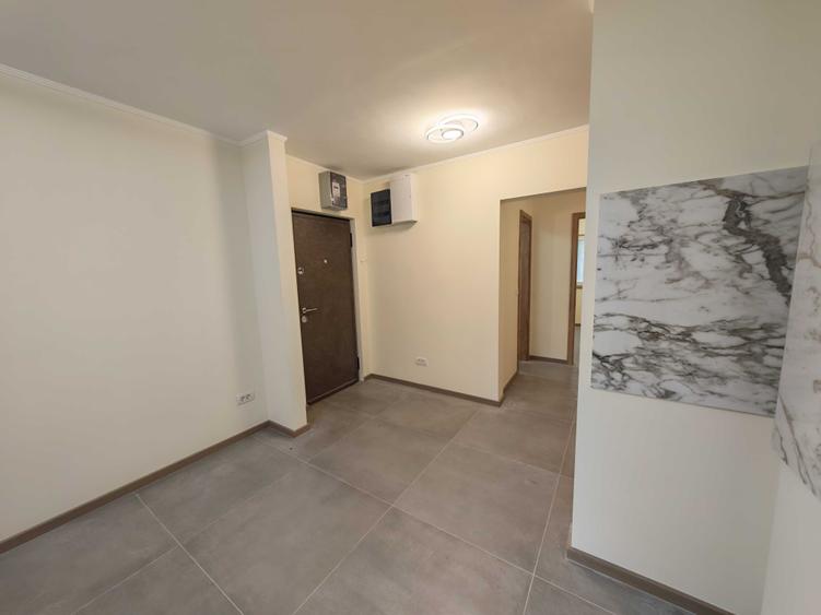 Apartament cu 3 camere decomandat în Complex Studențesc