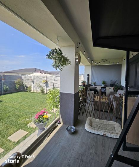 Casă cu 3 camere decomandat cu Teren 250 Mp în Nojorid