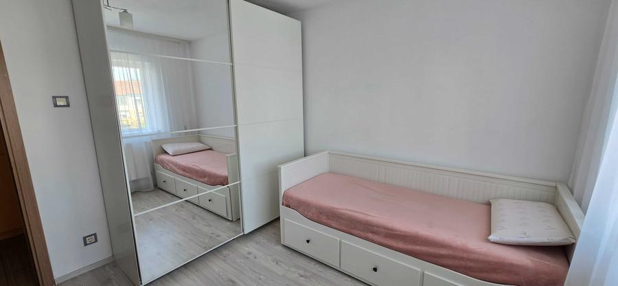 Apartament cu 2 camere decomandat în Exterior Vest
