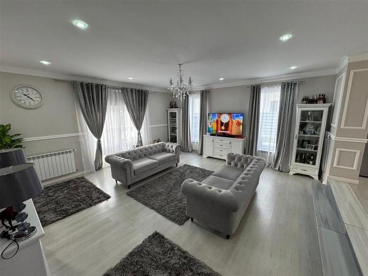 Casă individuală cu 4 camere cu Teren 500 Mp în Vânători