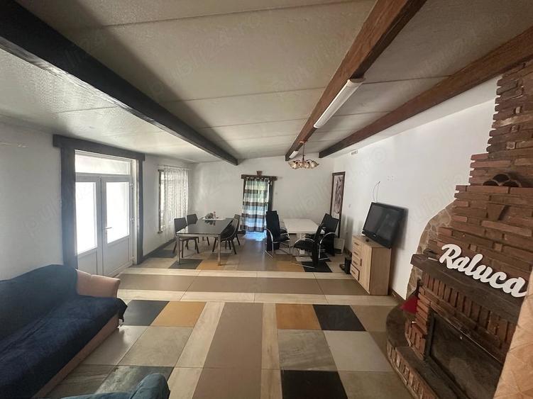 Casă cu Teren 3000 Mp în Central