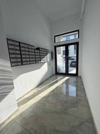 Apartament cu 2 camere decomandat, mobilat în Central