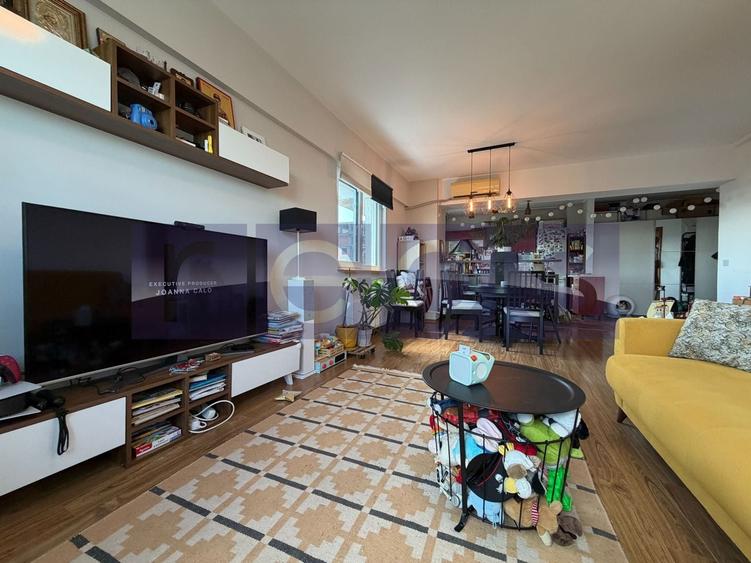 Apartament cu 2 camere decomandat în Central