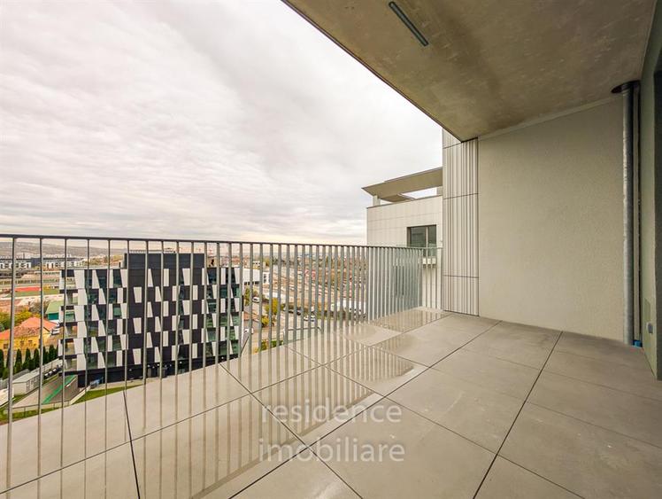Apartament cu 2 camere semidecomandat, mobilat în Iris