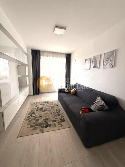 Apartament cu 3 camere decomandat, mobilat în Cug