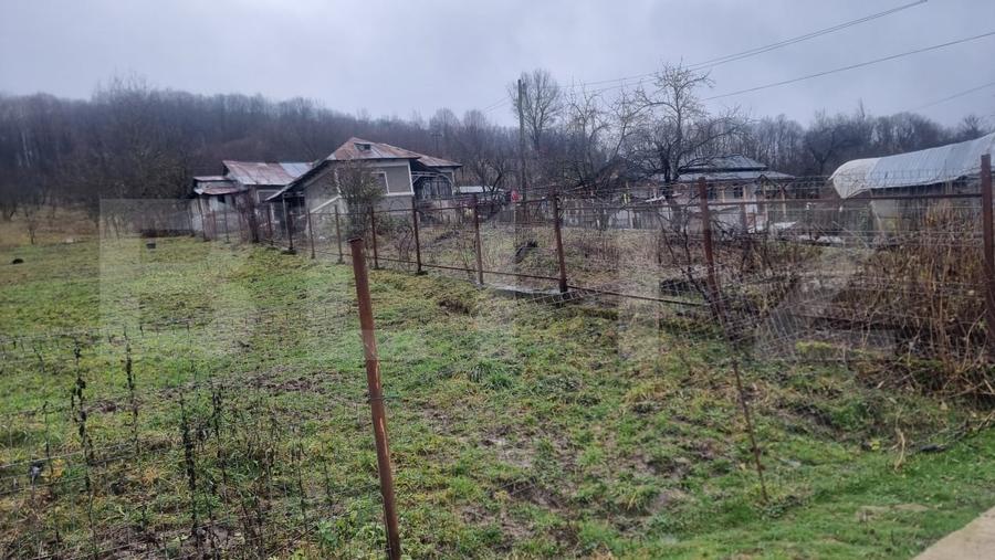 Teren Construcții intravilan de 2944 mp, în Vâlcănești