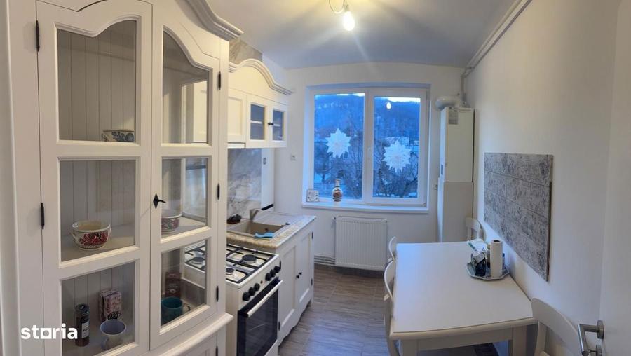 Apartament cu 2 camere decomandat, mobilat în Centrul Civic
