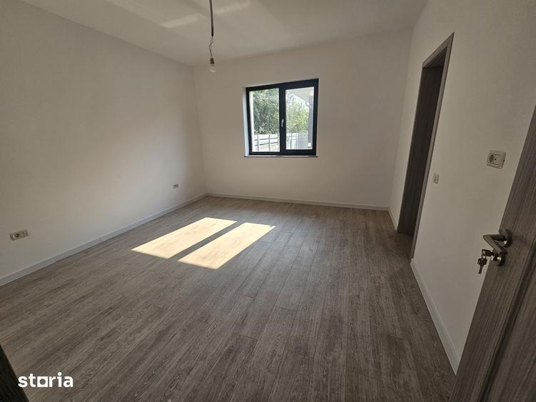 Casă cu 4 camere decomandat cu Teren 500 Mp în Ștefănești