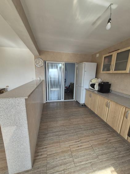 Casă cu 4 camere cu Teren 936 Mp în Sântimbru
