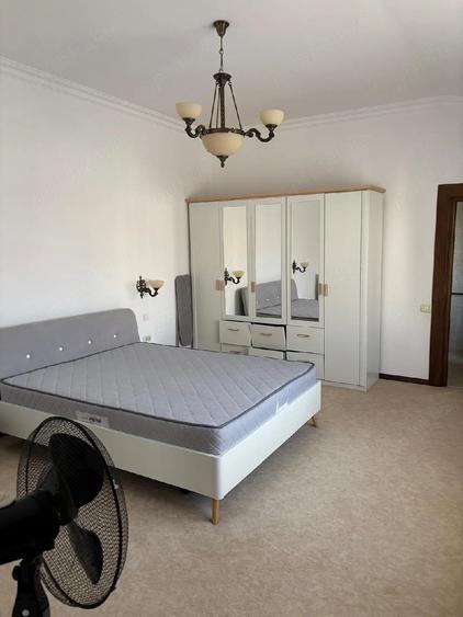 Casă cu 6 camere cu Teren 200 Mp în Tomis II