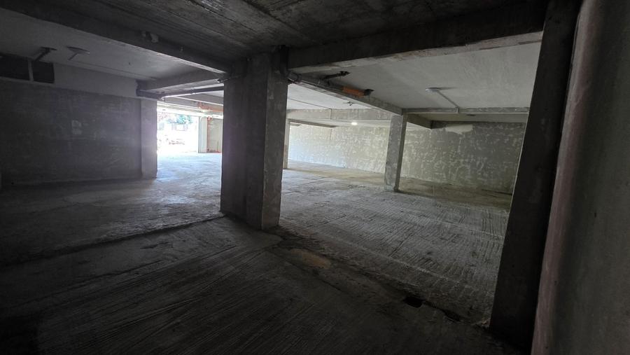 Spațiu comercial, de 200 mp, în Florești