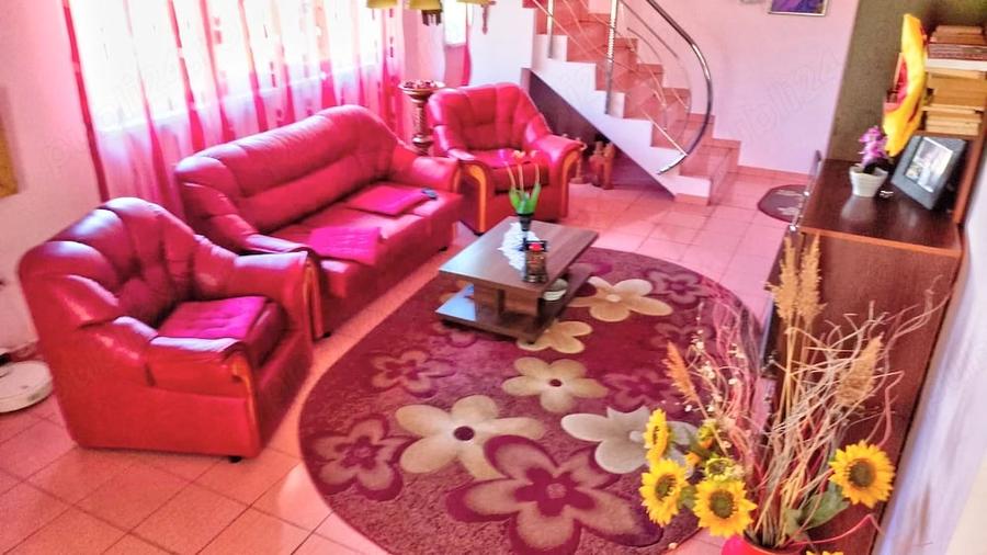 Casă cu 2 camere cu Teren 1800 Mp în Central
