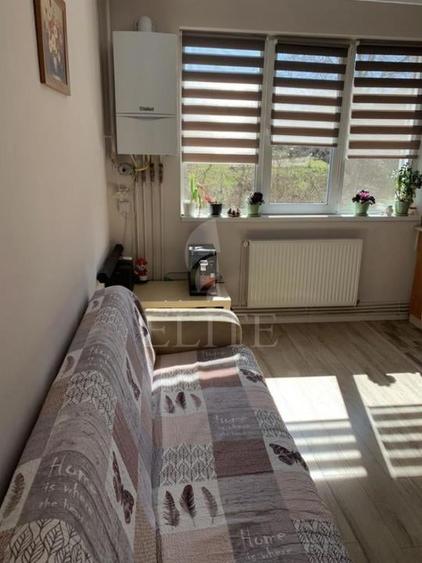 Apartament o camera în zona GRUIA - 3
