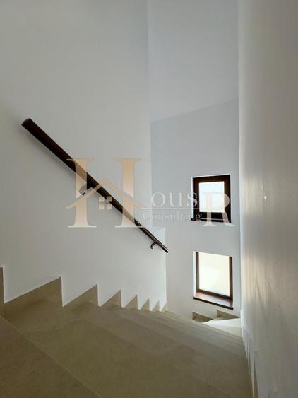 Duplex cu 4 camere cu Canalizare în Covaci