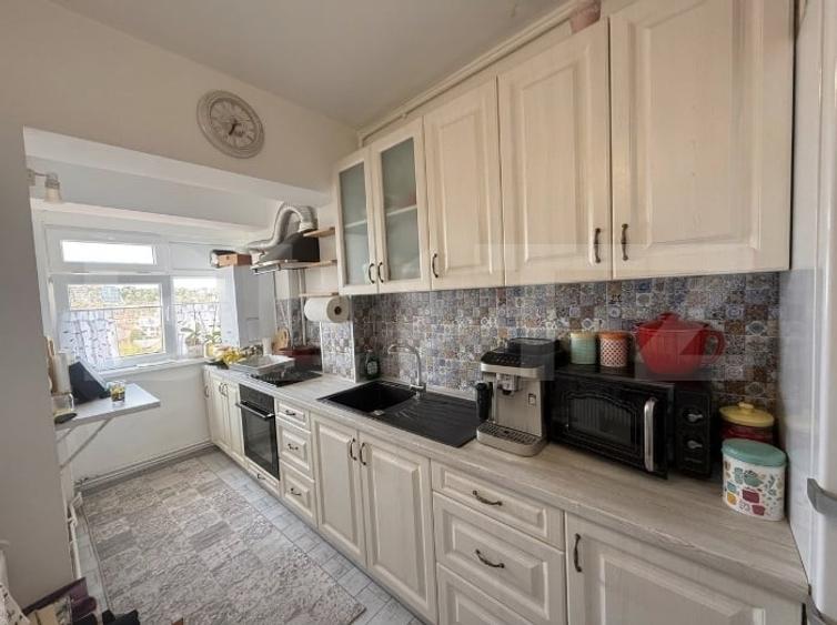 Apartament cu 2 camere decomandat, mobilat în Central