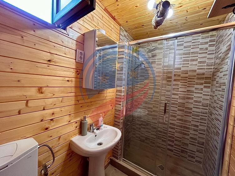 Casă individuală cu 4 camere cu Canalizare în Dubova