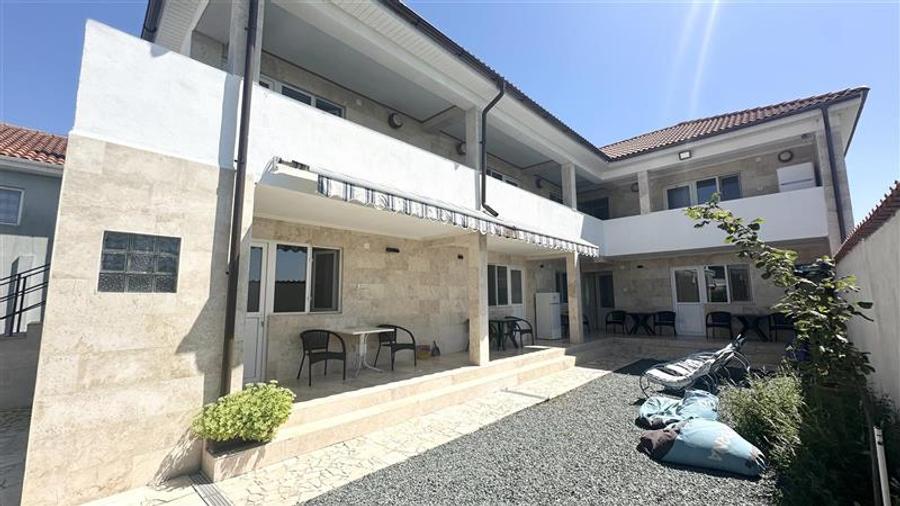 Hotel/Pensiune, de 200 mp, în Exterior Nord