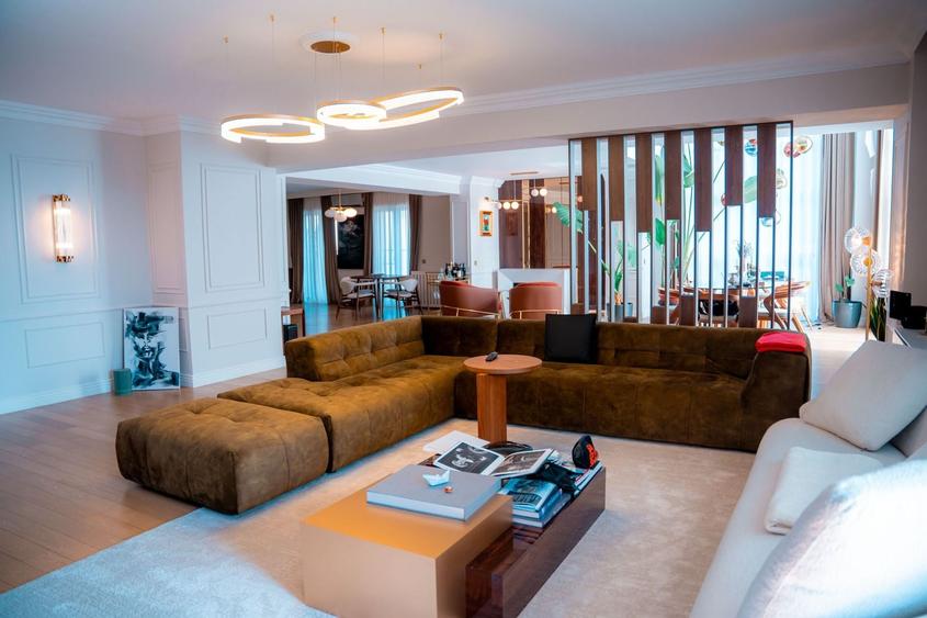 Penthouse cu 6 camere în Floreasca