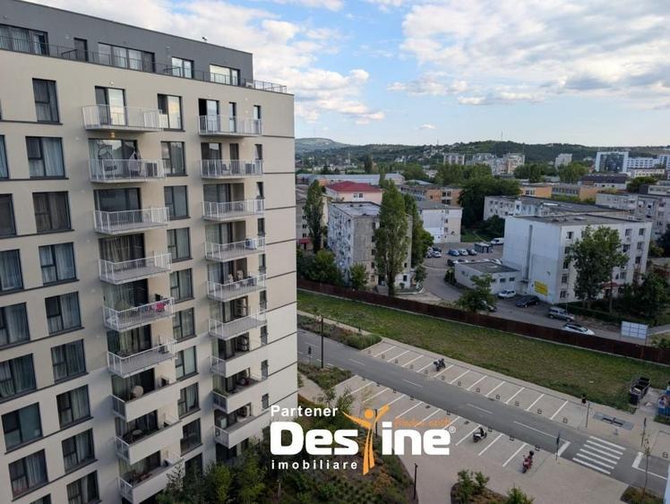Apartament cu 2 camere semidecomandat, mobilat în Baza 3