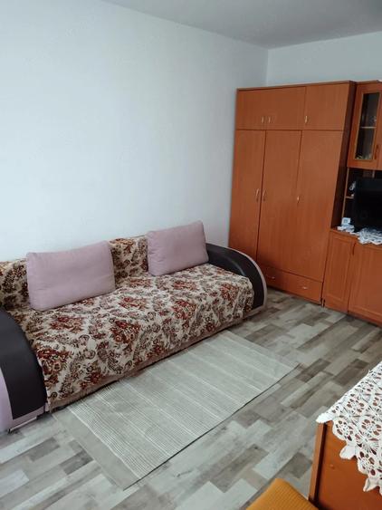 Garsonieră decomandată în Micro 21