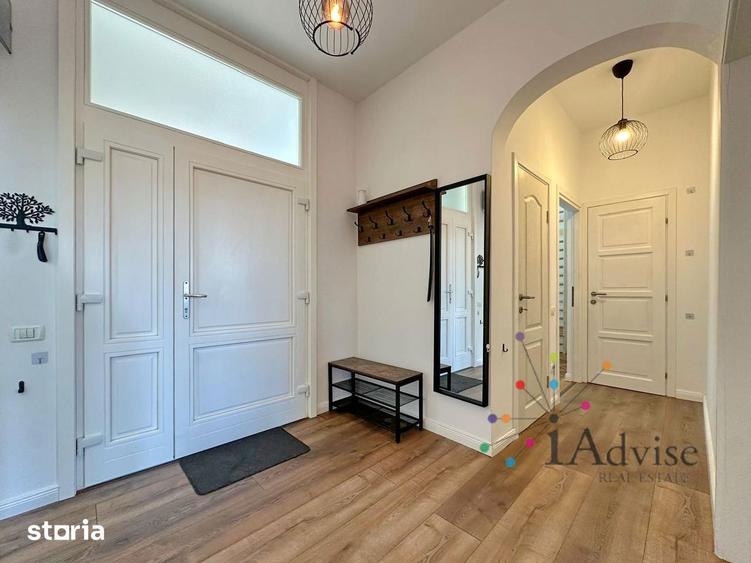 Apartament cu 3 camere, mobilat în Centrul Istoric