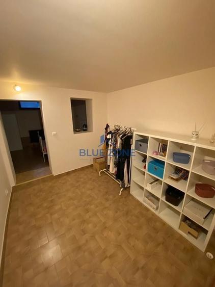 Casă cu 4 camere cu Canalizare în Unirii