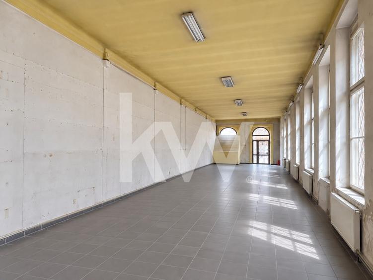 Spațiu comercial, de 160 mp, în Centrul Istoric