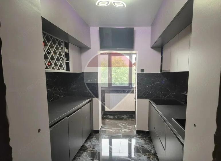 Apartament cu 2 camere decomandat în Nicolina