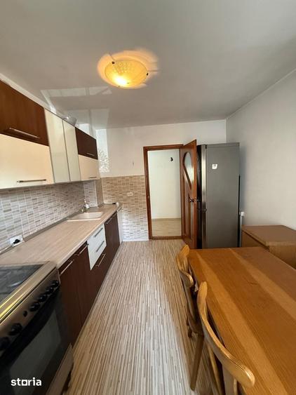 Apartament cu 4 camere decomandat în Obcini