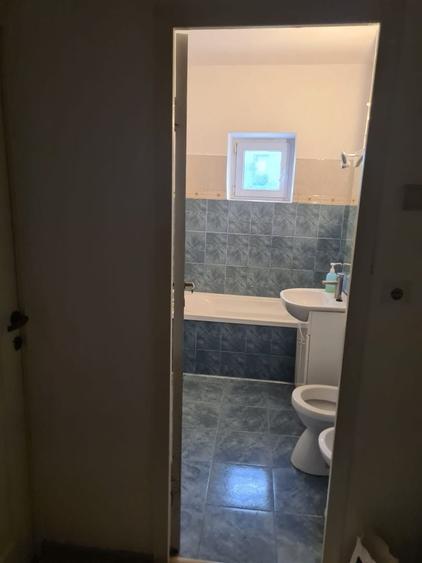 Apartament cu 3 camere decomandat în Șcheia