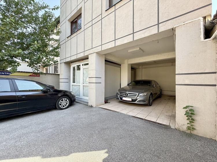 Birou, de 602 mp, în Splaiul Unirii