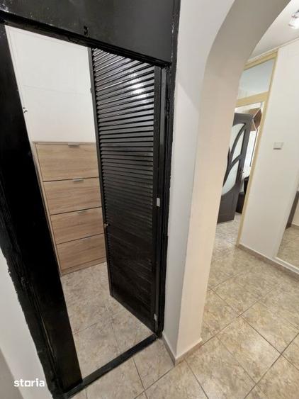 Apartament cu 2 camere decomandat, mobilat în Tei