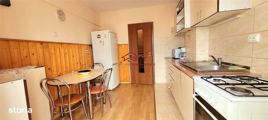 Apartament cu 2 camere decomandat în Ștrand