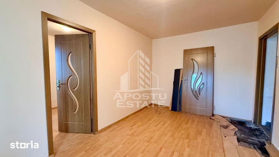 Apartament cu 2 camere de vanzare, Zona Circumvalatiunii, Timisoara - 2