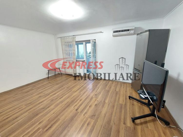 Apartament cu 3 camere decomandat în Dristor