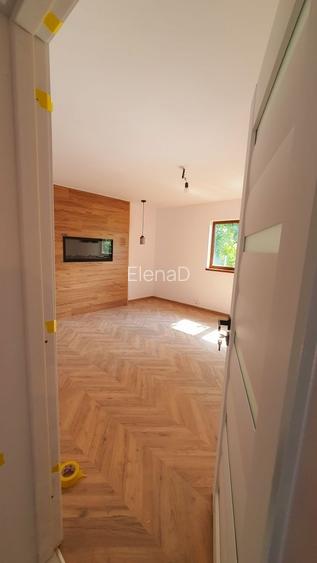 Vand casa noua din caramida.