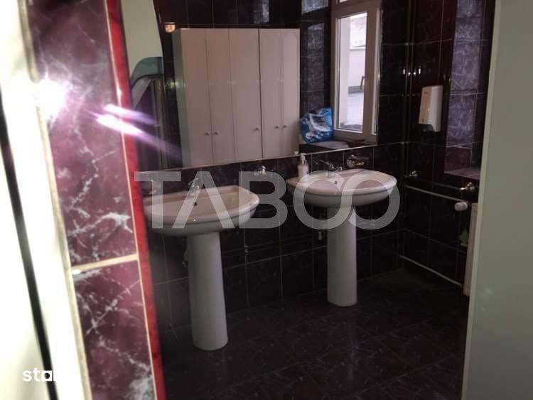 Spațiu comercial, de 220 mp, în Terezian