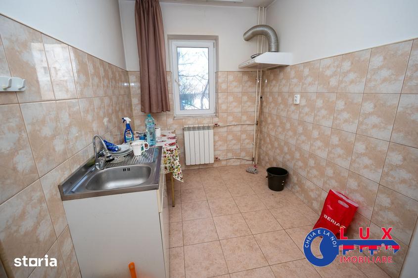 Apartament cu 2 camere decomandat în Neptun