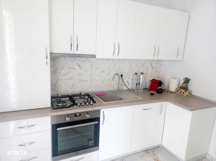 Apartament cu 2 camere decomandat în Păcii